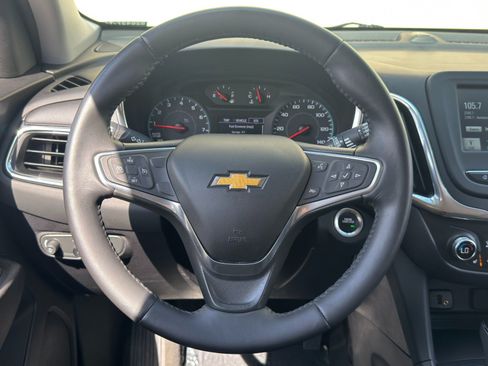 Used 2018 Chevrolet Equinox LT FWD image 18