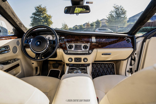 Used 2013 Rolls-Royce Ghost RWD image 74