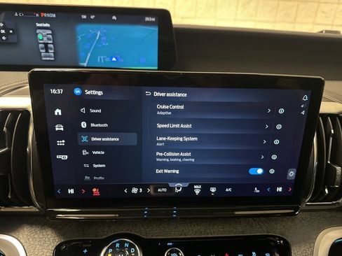 New 2025 Ford Expedition Tremor image 32