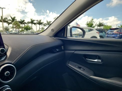 Used 2024 Nissan Sentra SV FWD image 27