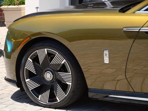 Certified 2024 Rolls-Royce Spectre w/ Spectre Launch Package AWD/4WD image 25