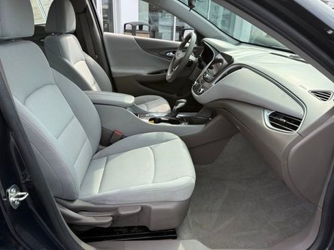 Used 2023 Chevrolet Malibu LT image 21