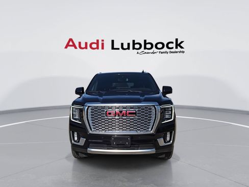 Used 2024 GMC Yukon XL Denali AWD/4WD image 3