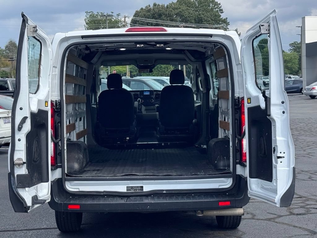 Used 2022 Ford Transit 250 Low Roof w/ Exterior Upgrade Package RWD image 26