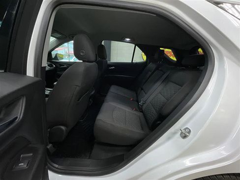 Used 2019 Chevrolet Equinox LT image 19