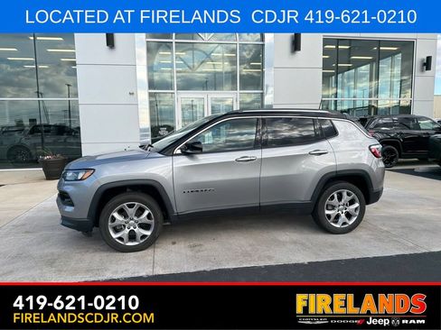 Used 2022 Jeep Compass Limited AWD/4WD image 21