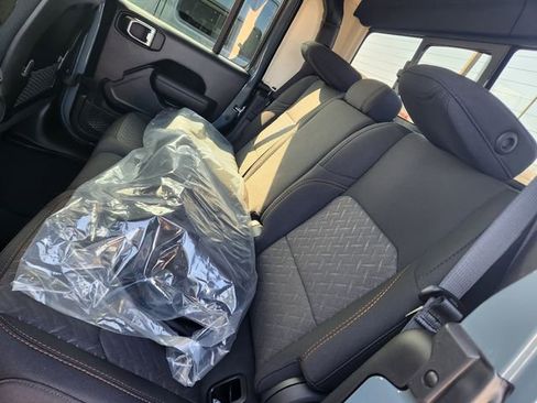 New 2026 Jeep Gladiator Mojave AWD/4WD image 7
