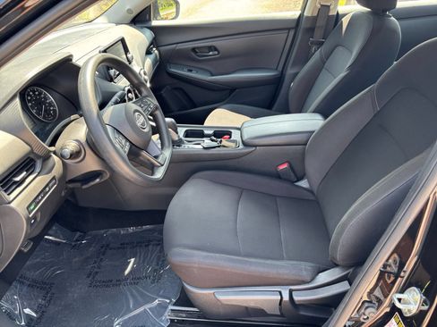 Used 2025 Nissan Sentra S FWD image 22