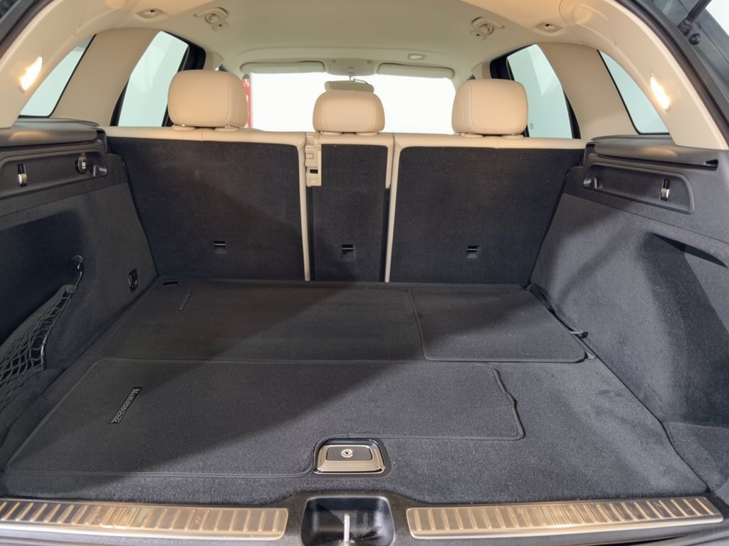 Used 2017 Mercedes-Benz GLC 300 image 28