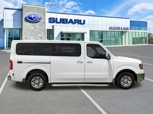 Used 2016 Nissan NV 3500 SL RWD image 7