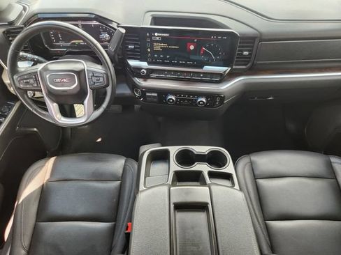 Used 2025 GMC Sierra 1500 SLT RWD image 26