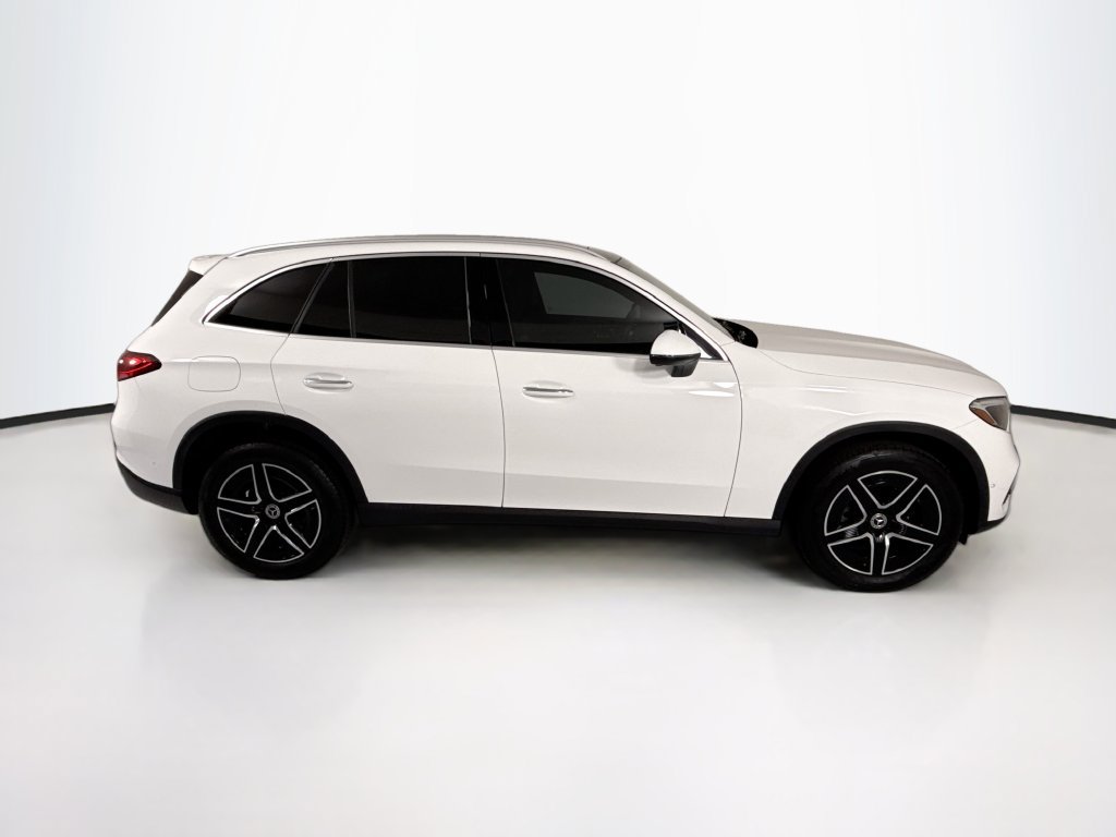 Certified 2026 Mercedes-Benz GLC 300 image 4