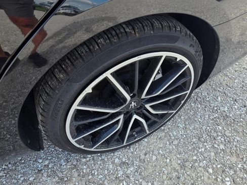 Used 2018 Genesis G90 5.0 Ultimate AWD/4WD image 29