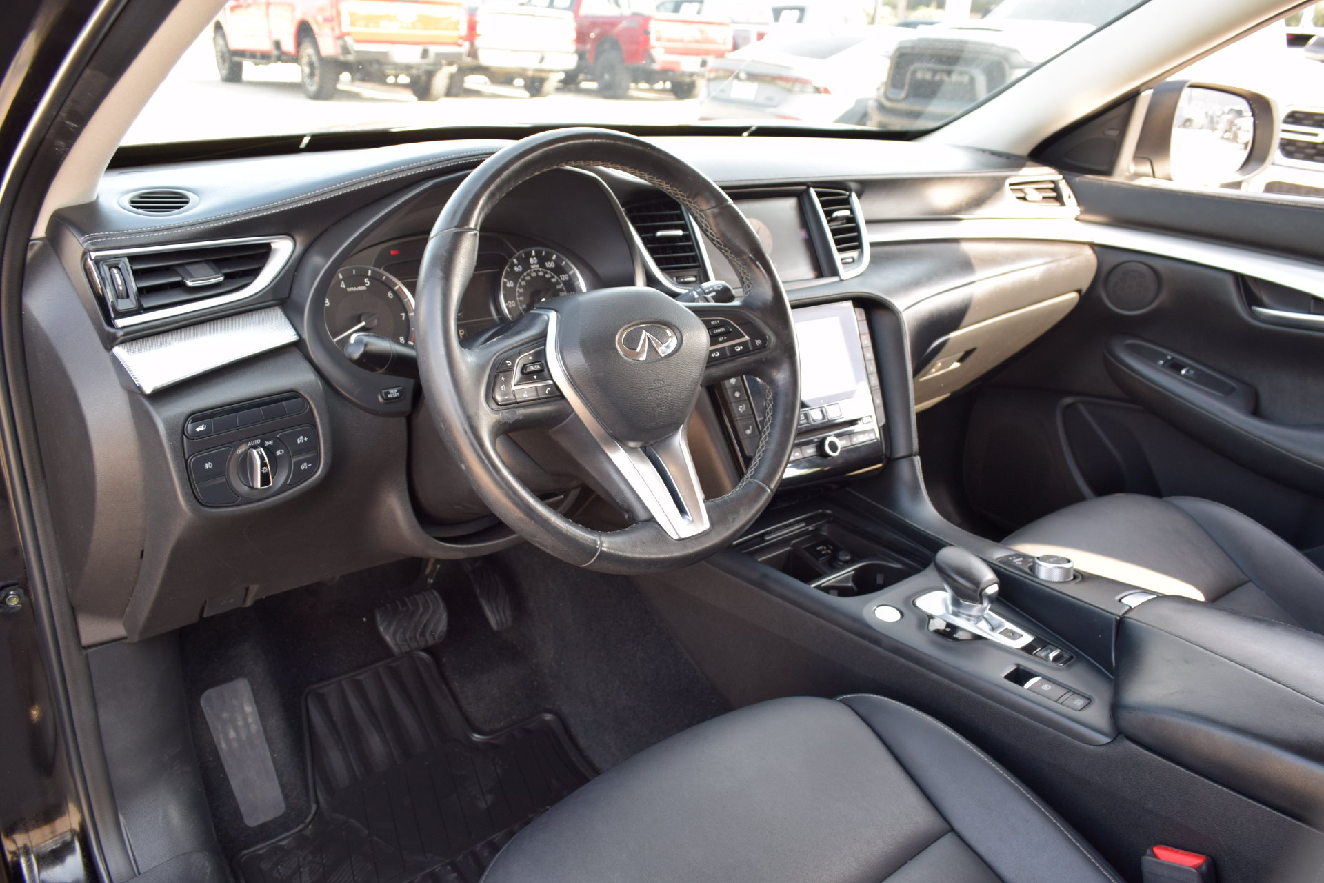 Used 2019 INFINITI QX50 Luxe w/ Cargo Package AWD/4WD image 15