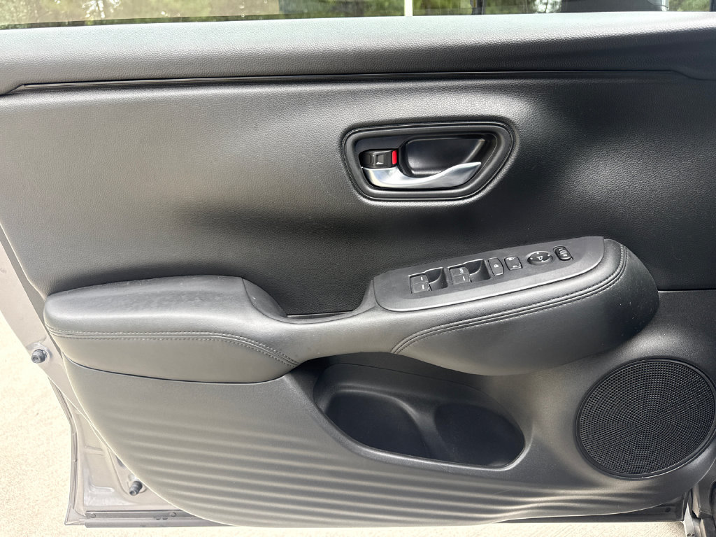 Certified 2025 Honda HR-V LX image 14