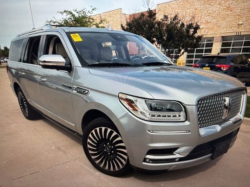 Used 2020 Lincoln Navigator L Black Label w/ Cargo Convenience Package image 1