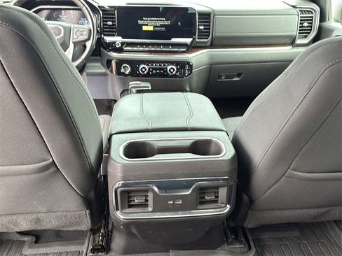 Used 2023 GMC Sierra 1500 Elevation image 26