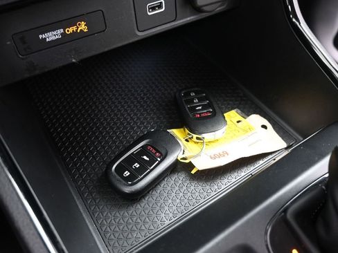 Used 2023 Honda CR-V LX image 21