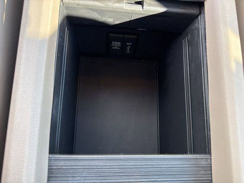 Used 2017 Honda Pilot EX-L image 37