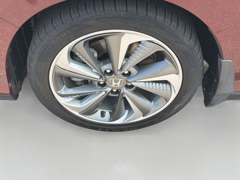Used 2018 Honda Clarity Touring image 11