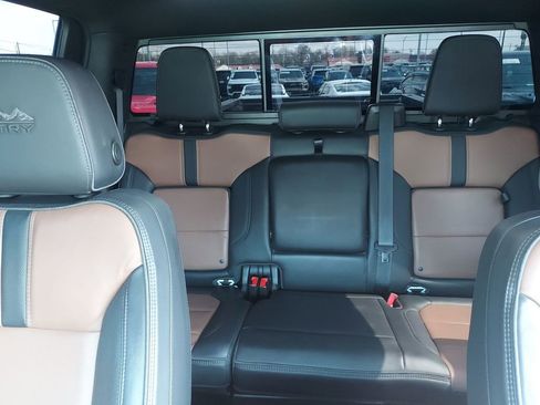 Used 2022 Chevrolet Silverado 3500 High Country image 13