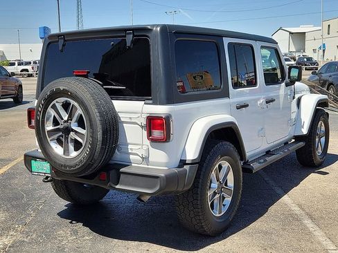 Used 2021 Jeep Wrangler Unlimited Sahara AWD/4WD image 3