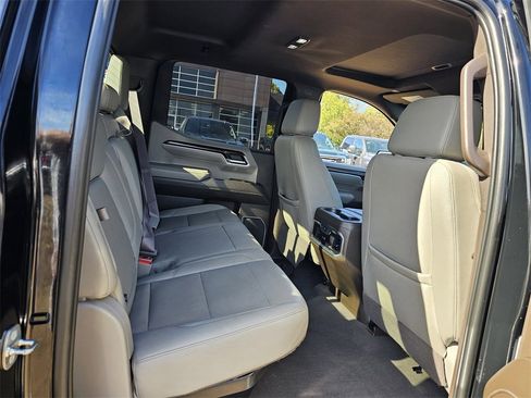 Used 2023 GMC Sierra 1500 SLT w/ SLT Premium Package image 28
