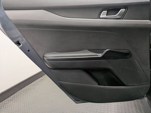 Used 2021 Kia K5 LXS image 22