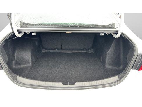 Used 2024 Chevrolet Malibu LT FWD image 13