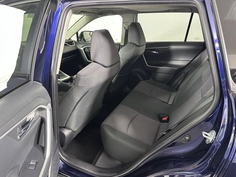 Used 2019 Toyota RAV4 XLE image 17