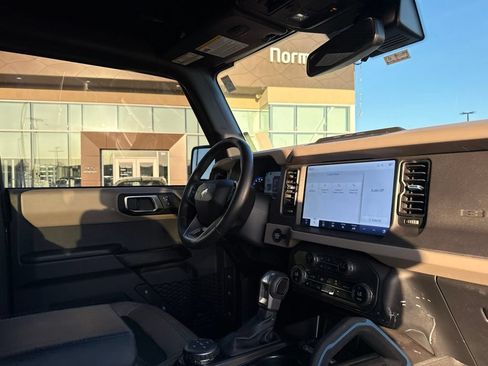 Used 2024 Ford Bronco Wildtrak AWD/4WD image 38