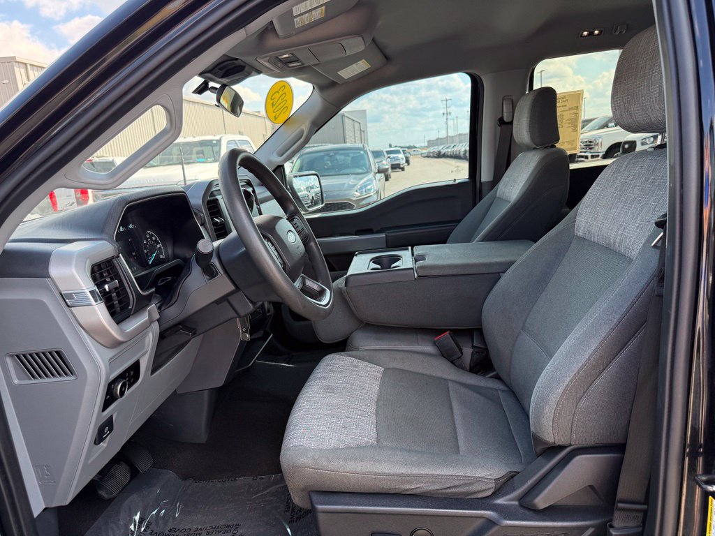 Used 2023 Ford F150 XLT RWD image 5