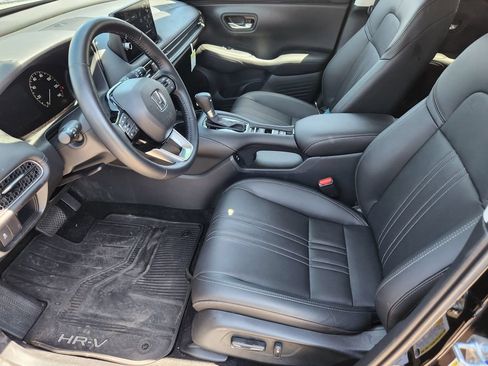 Used 2026 Honda HR-V EX-L image 11