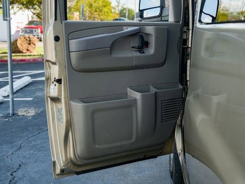 Used 2013 Chevrolet Express 3500 LS image 16