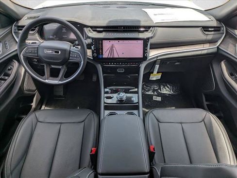 New 2026 Jeep Grand Cherokee Limited AWD/4WD image 17