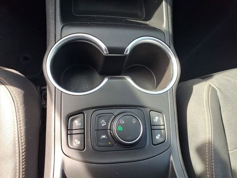 Used 2020 GMC Terrain SLT w/ Preferred Package image 16