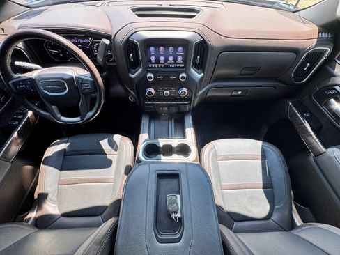 Used 2022 GMC Sierra 3500 Denali AWD/4WD image 2
