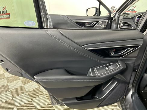Used 2021 Subaru Outback Limited XT AWD/4WD image 16
