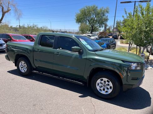 Used 2024 Nissan Frontier SV RWD image 25