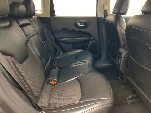 Used 2019 Jeep Compass Trailhawk AWD/4WD image 19