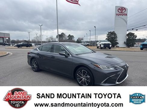 Used 2025 Lexus ES 350 w/ Premium Package image 1