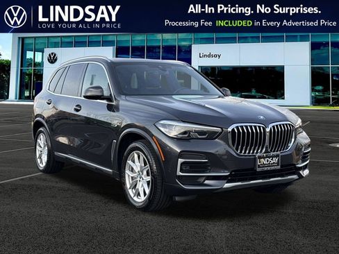 Used 2023 BMW X5 xDrive45e w/ Parking Assistance Package AWD/4WD image 1