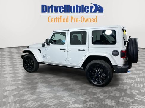 Used 2024 Jeep Wrangler Sahara image 4