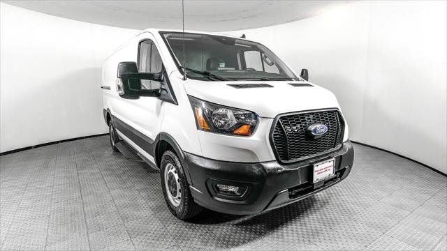 Used 2022 Ford Transit 250 Low Roof RWD image 11