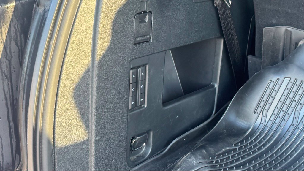Used 2021 Ford Expedition XLT AWD/4WD image 6