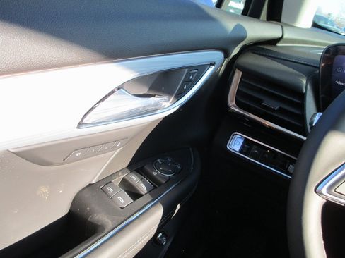 New 2026 Buick Envision Avenir image 16