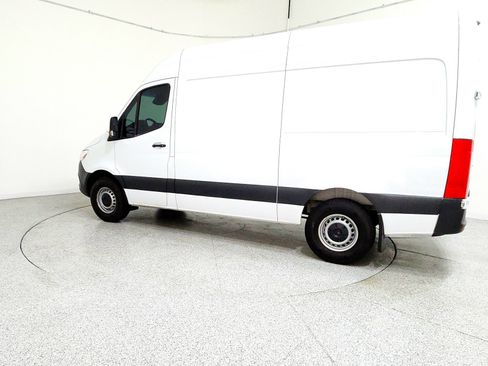 Used 2023 Mercedes-Benz Sprinter 2500 image 11