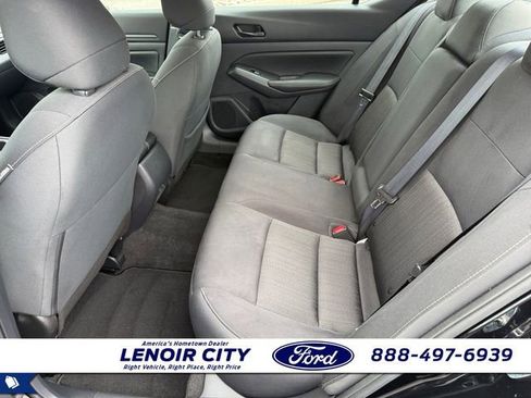 Used 2025 Nissan Altima 2.5 SV FWD image 10