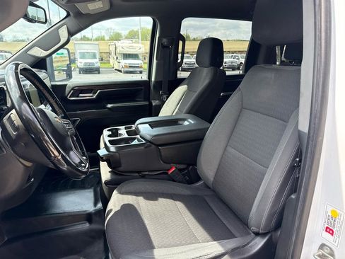 Used 2024 Chevrolet Silverado 3500 LT w/ Convenience Package image 13