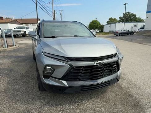 Used 2023 Chevrolet Blazer RS w/ Driver Confidence II Package FWD image 3
